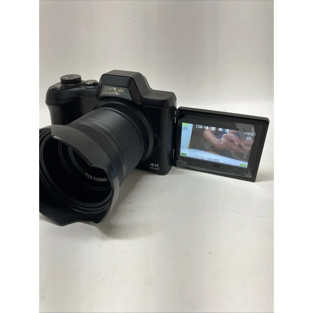 4K Vlogging Digital Camera 56MP 16X Power Zoom Selfie Flip Screen 32GB SD Card